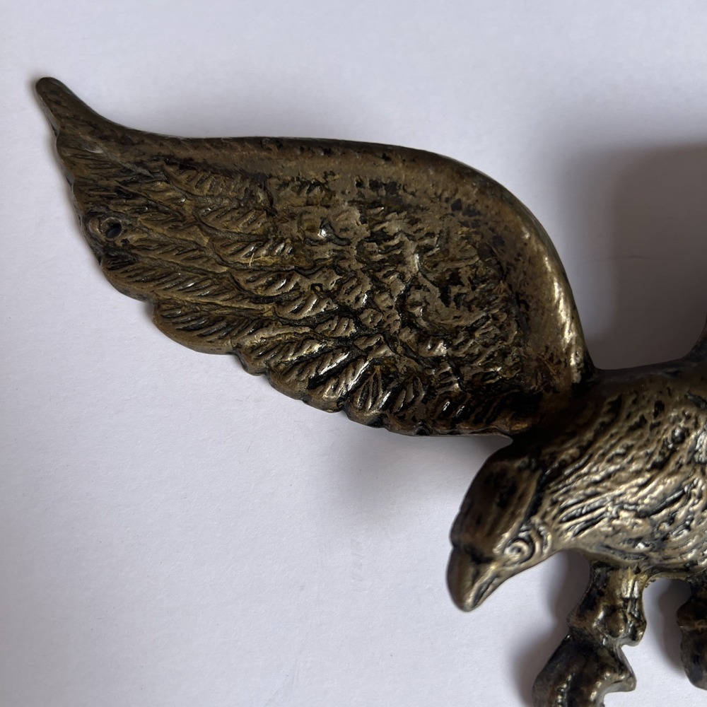Vintage Cast Metal Brass Eagle Wall Hanging Office Home Decoration 9" - Picture 2 of 8